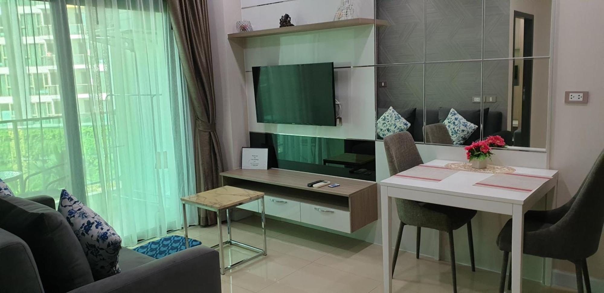 Dusit Grand Condo View Praia de Jomtien Exterior foto