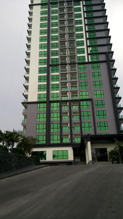 Dusit Grand Condo View Praia de Jomtien Exterior foto