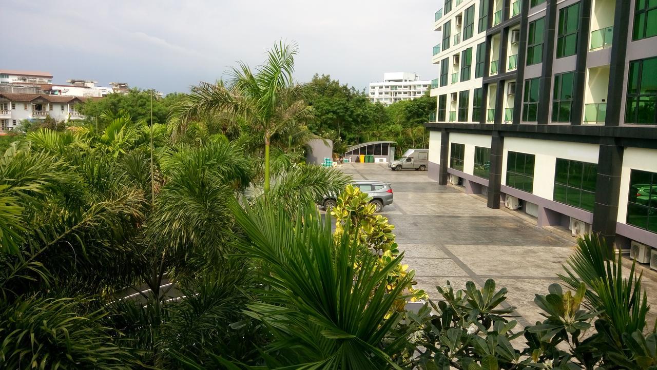 Dusit Grand Condo View Praia de Jomtien Exterior foto